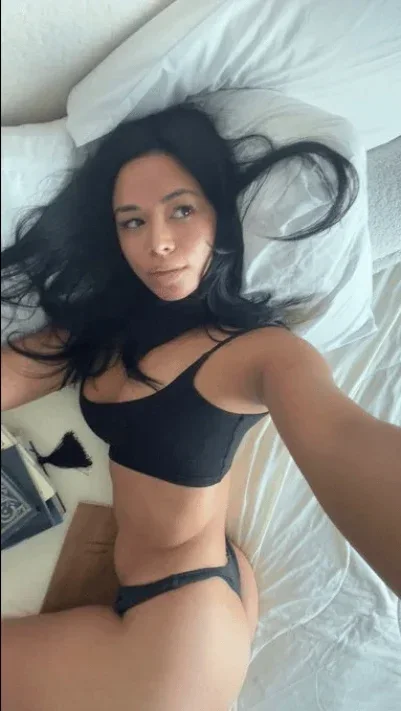 Lucia Zamora — photo 7